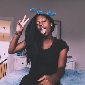 Meet your Posher, Leah